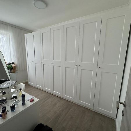Qozyroom Machelen Buitenkant foto